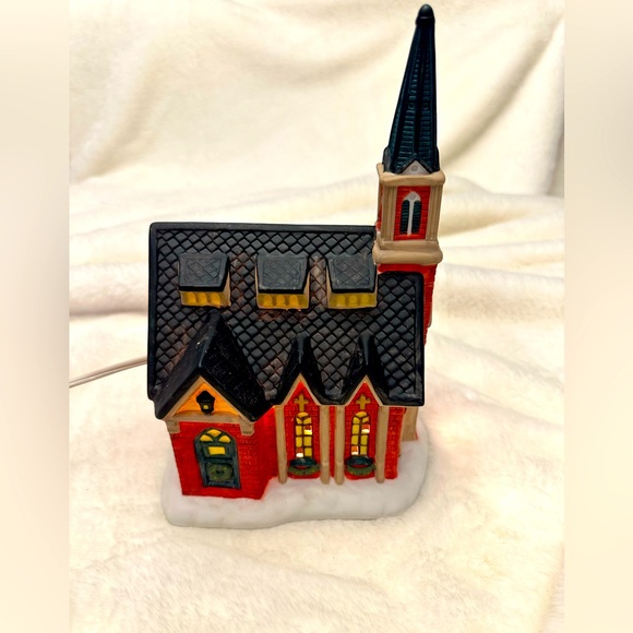 Holiday expressions in original box hand painted 3-D porcelain lighted church - Picture 7 of 16